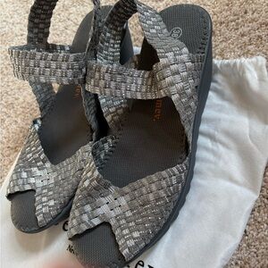 New! bernie mev. Silver-Gray Woven Stretch Sandals, size 38